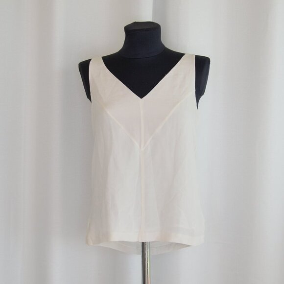 Derek Lam 100% Silk White V-neck Sleeveless Top Sz 2 - Picture 1 of 7